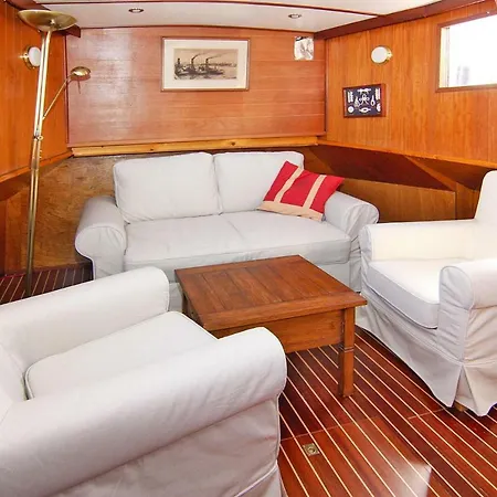 Houseboat Hollandischer Schlepper Ribnitz-damgarten - Dos061003-u Рибниц-Дамгартен