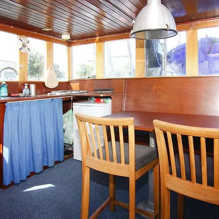 Houseboat Hollandischer Schlepper Ribnitz-damgarten - Dos061003-u Ботель *