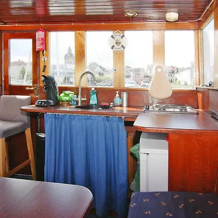 Houseboat Hollandischer Schlepper Ribnitz-damgarten - Dos061003-u Рибниц-Дамгартен